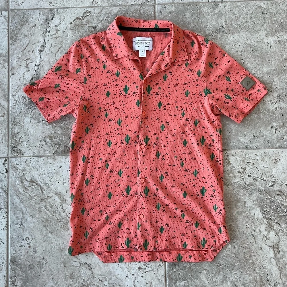 Adidas Adicross Golf Desert Button Up Short Sleeve Shirt in Coral Fusion, size S